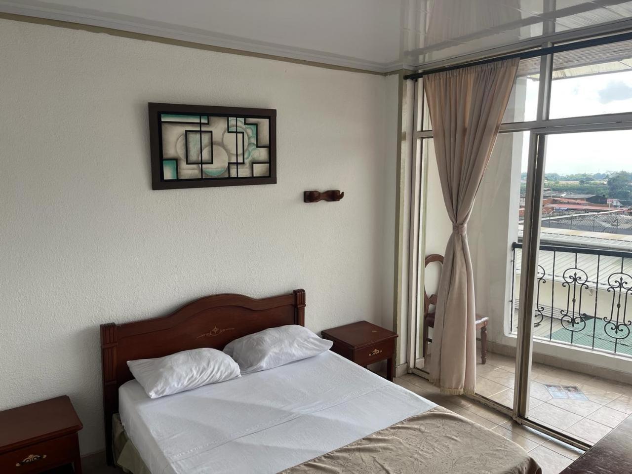 Hotel Davinci กาลาร์กา ภายนอก รูปภาพ